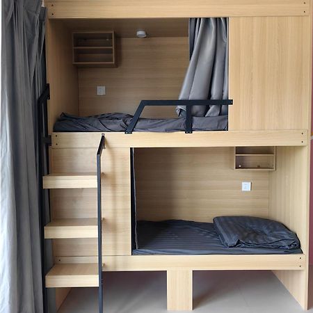 Arena Boutique Hotel Female Only Тонг Сала Экстерьер фото