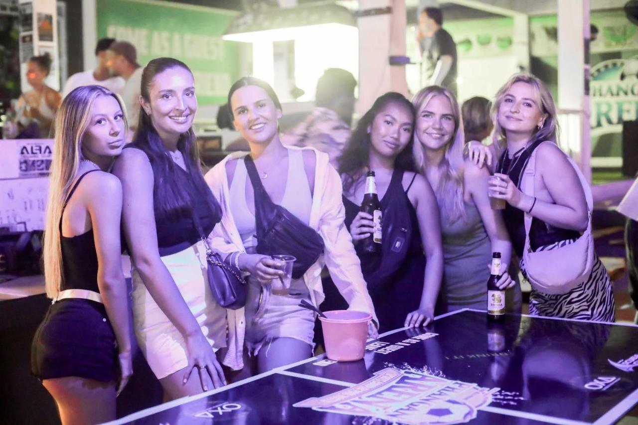 Arena Boutique Hotel Female Only Тонг Сала Экстерьер фото